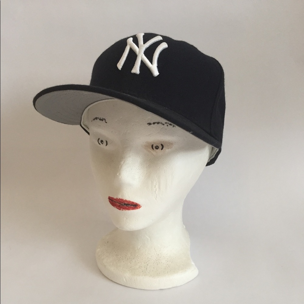 New York Yankees cap from New Era